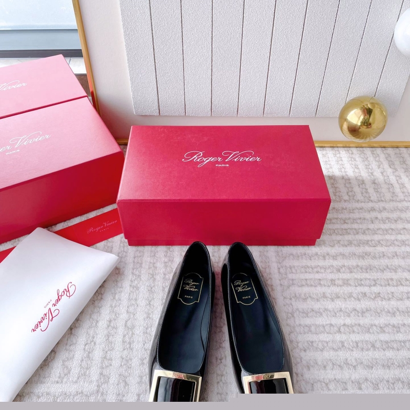 roger u1u1er flat shoes